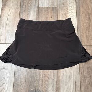 Lululemon black skirt with shorts